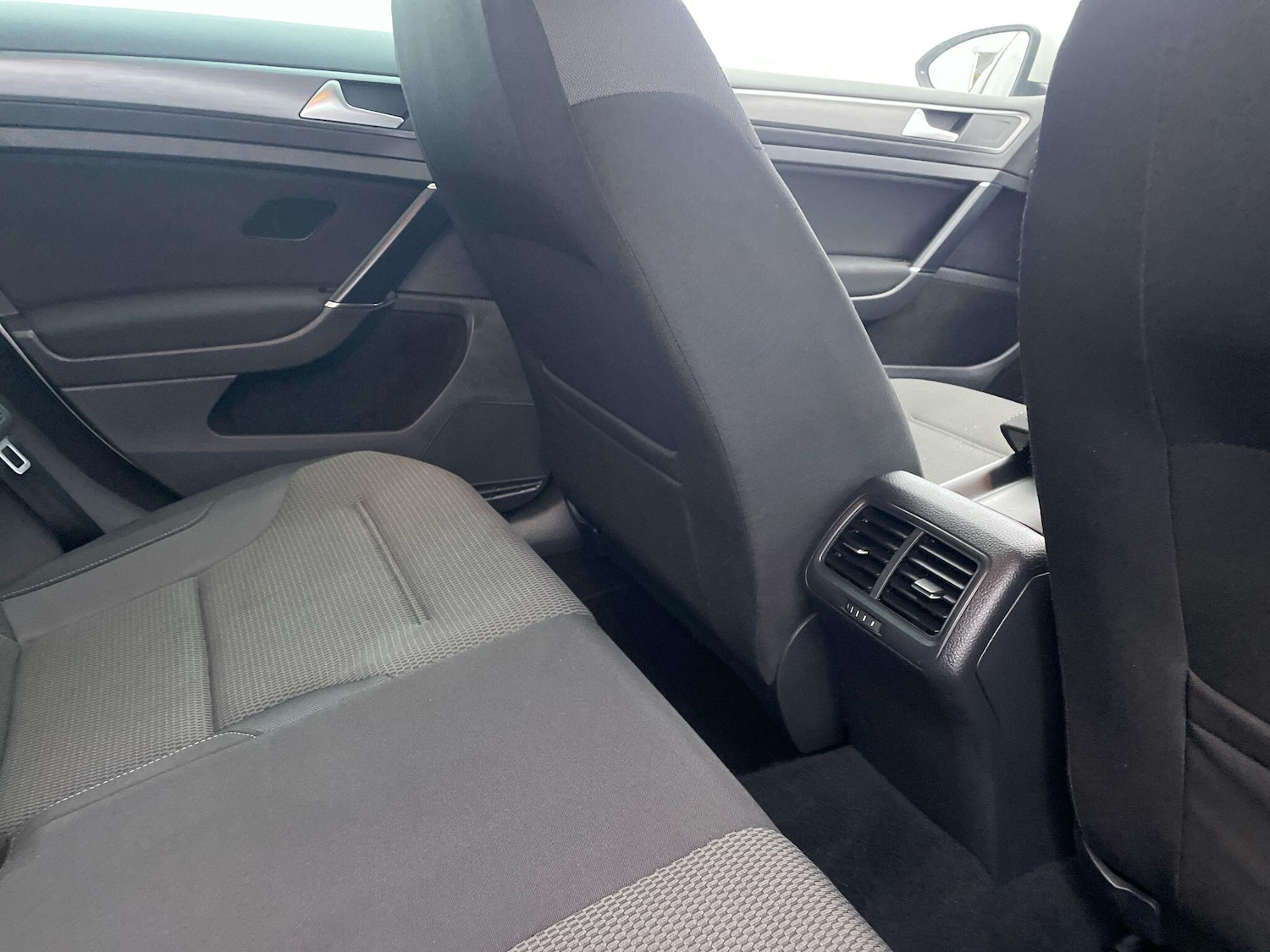 Used Volkswagen Golf 2019 for sale - 76765843: Photo 18