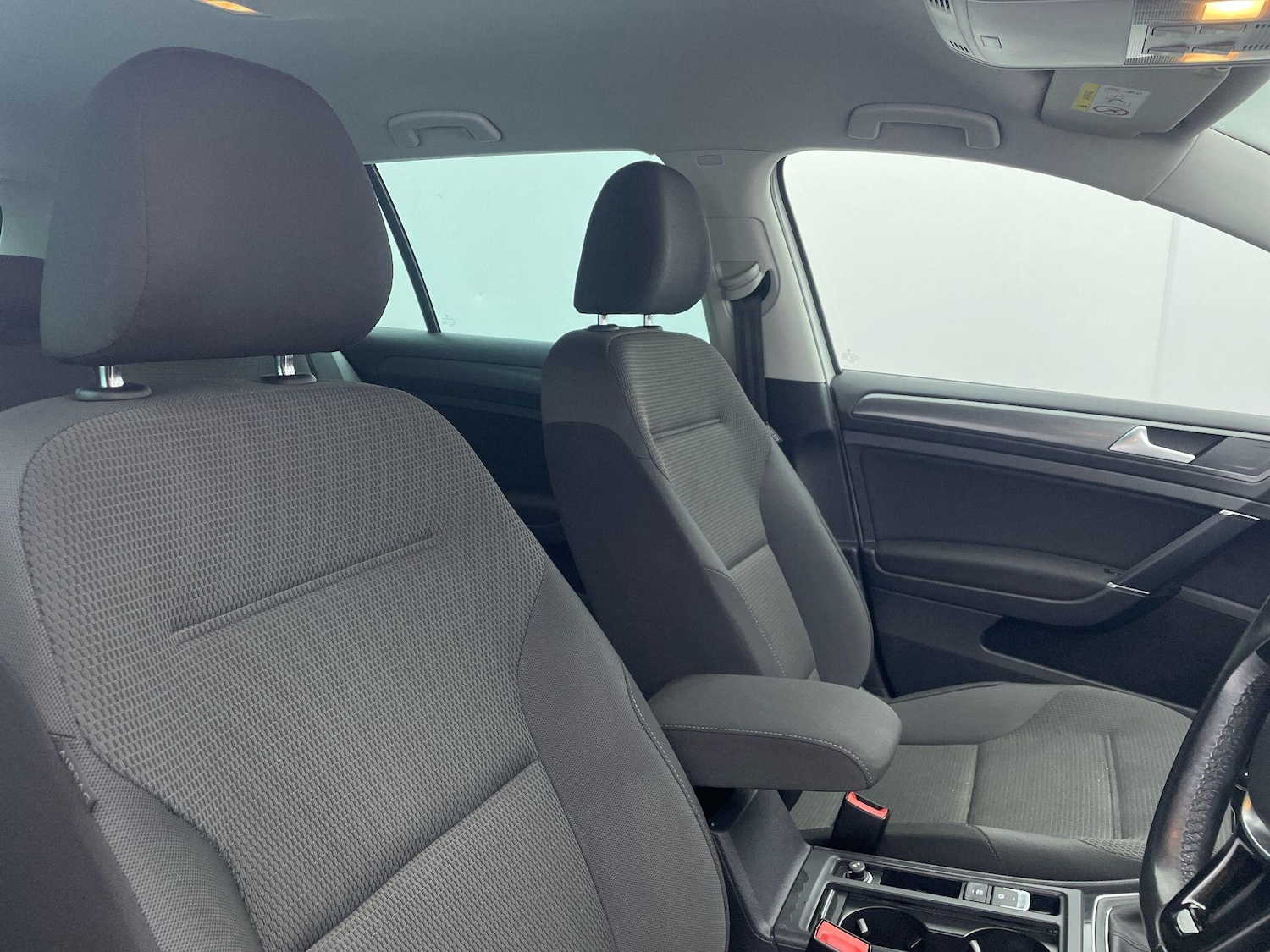 Used Volkswagen Golf 2019 for sale - 76765843: Photo 19