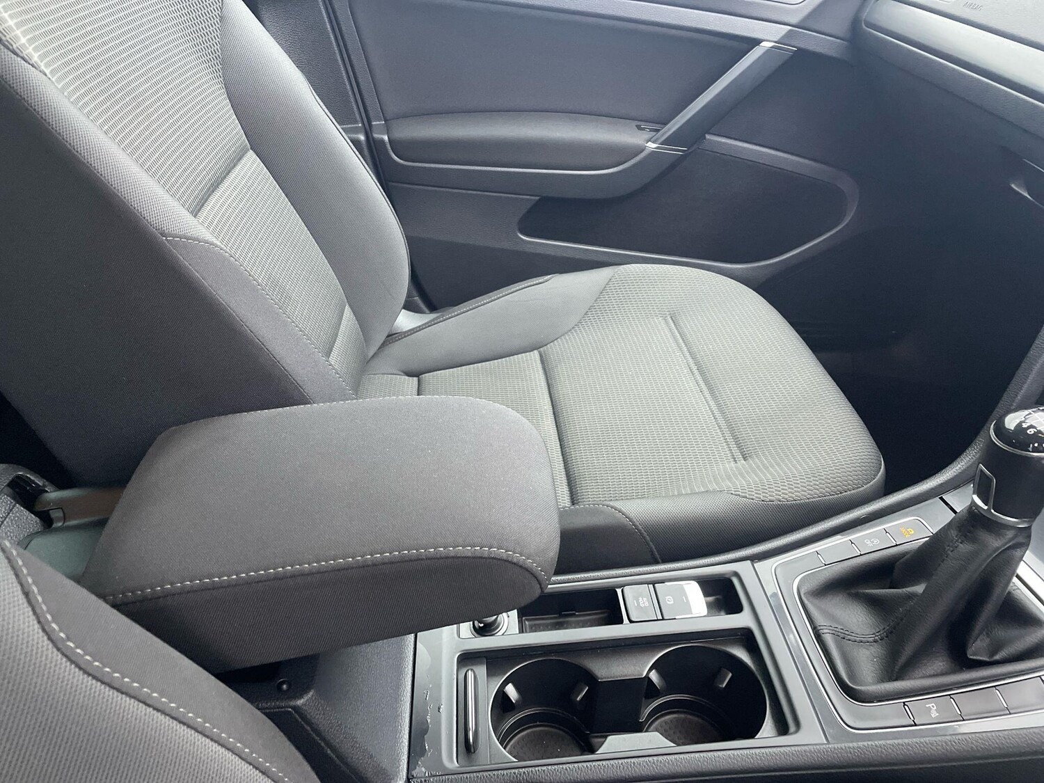 Used Volkswagen Golf 2019 for sale - 76765843: Photo 31