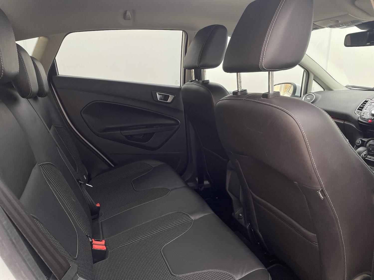 Used Ford Fiesta 2014 for sale - 76765222: Photo 14