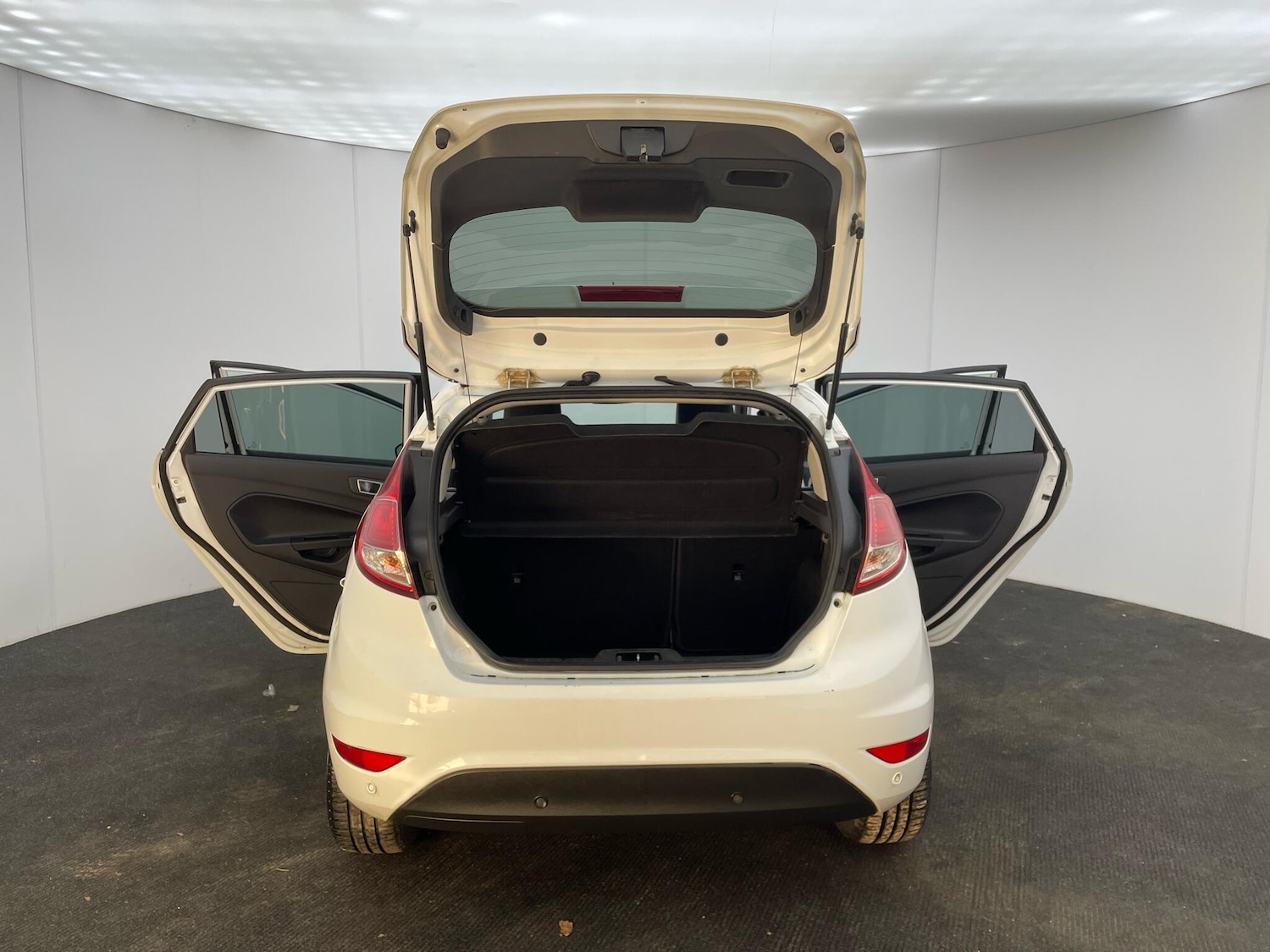 Used Ford Fiesta 2014 for sale - 76765222: Photo 30