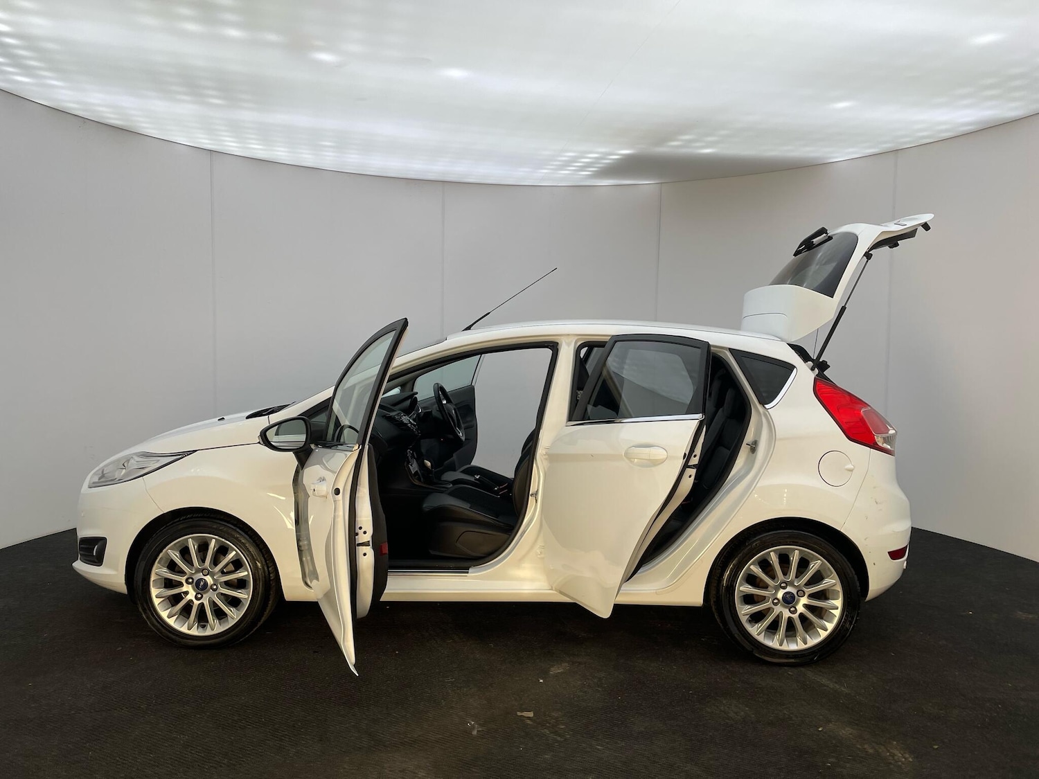 Used Ford Fiesta 2014 for sale - 76765222: Photo 33