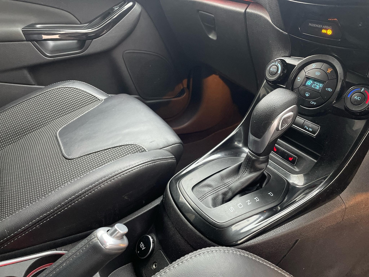 Used Ford Fiesta 2014 for sale - 76765222: Photo 8