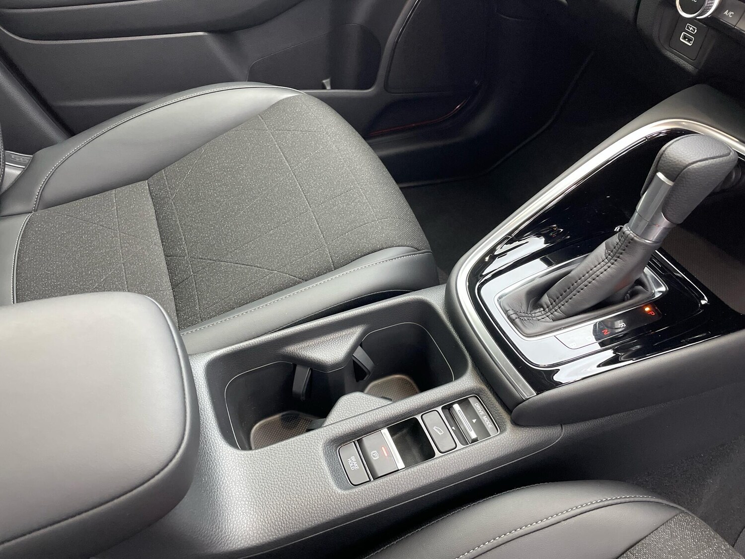 Used Honda HR-V 2024 for sale - 76072608: Photo 24