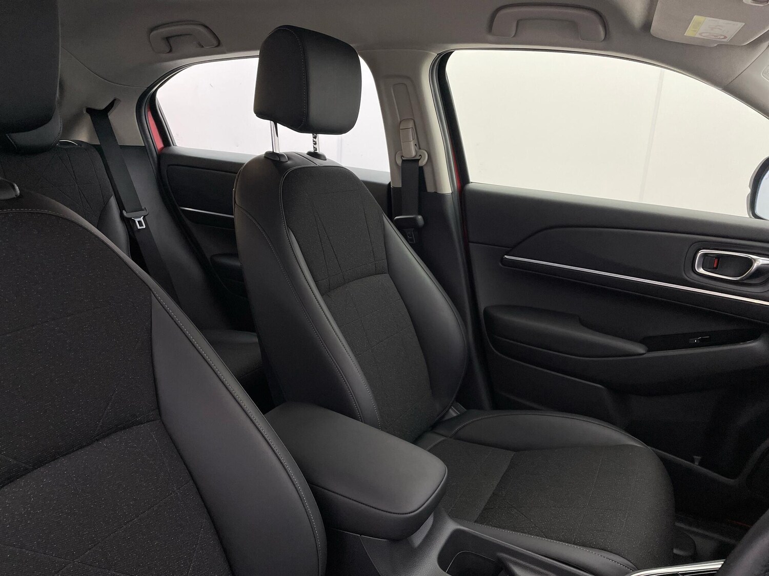 Used Honda HR-V 2024 for sale - 76072608: Photo 30