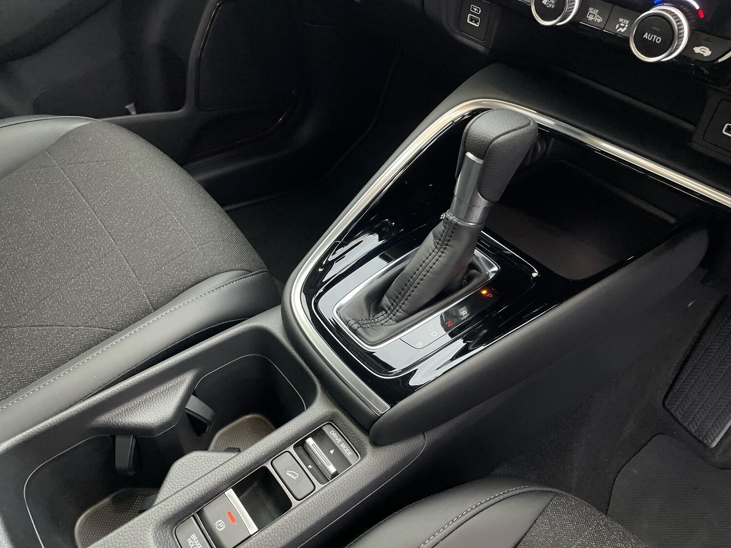 Used Honda HR-V 2024 for sale - 76072608: Photo 8