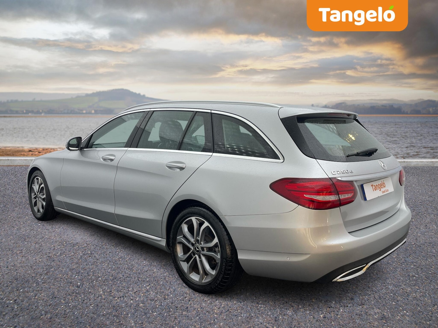 Used Mercedes-Benz C Class 2017 for sale - 76644628: Photo 2