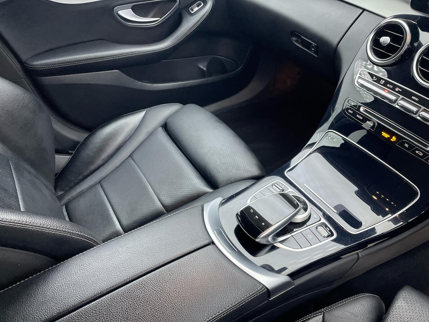 Used Mercedes-Benz C Class 2017 for sale - 76644628: Photo 23