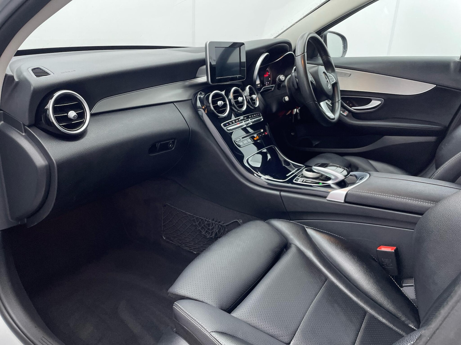 Used Mercedes-Benz C Class 2017 for sale - 76644628: Photo 30