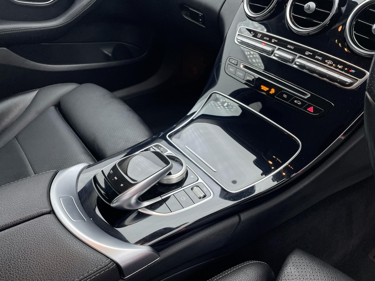 Used Mercedes-Benz C Class 2017 for sale - 76644628: Photo 8