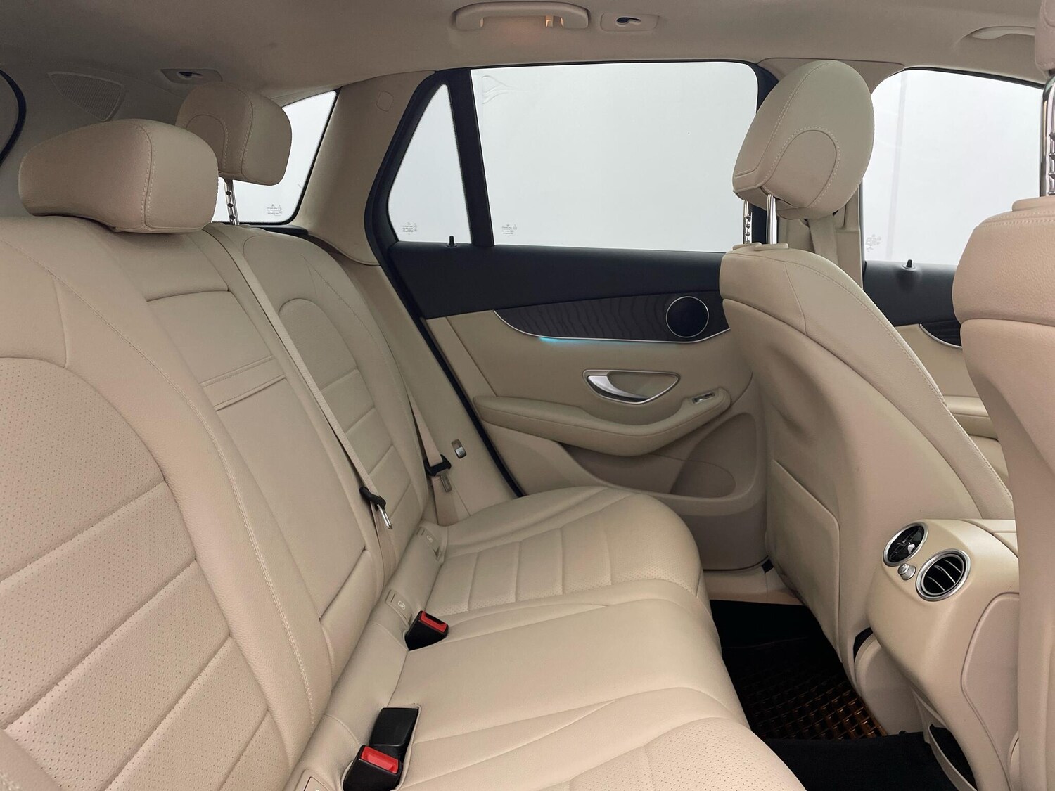 Used Mercedes-Benz GLC 2017 for sale - 76072318: Photo 16