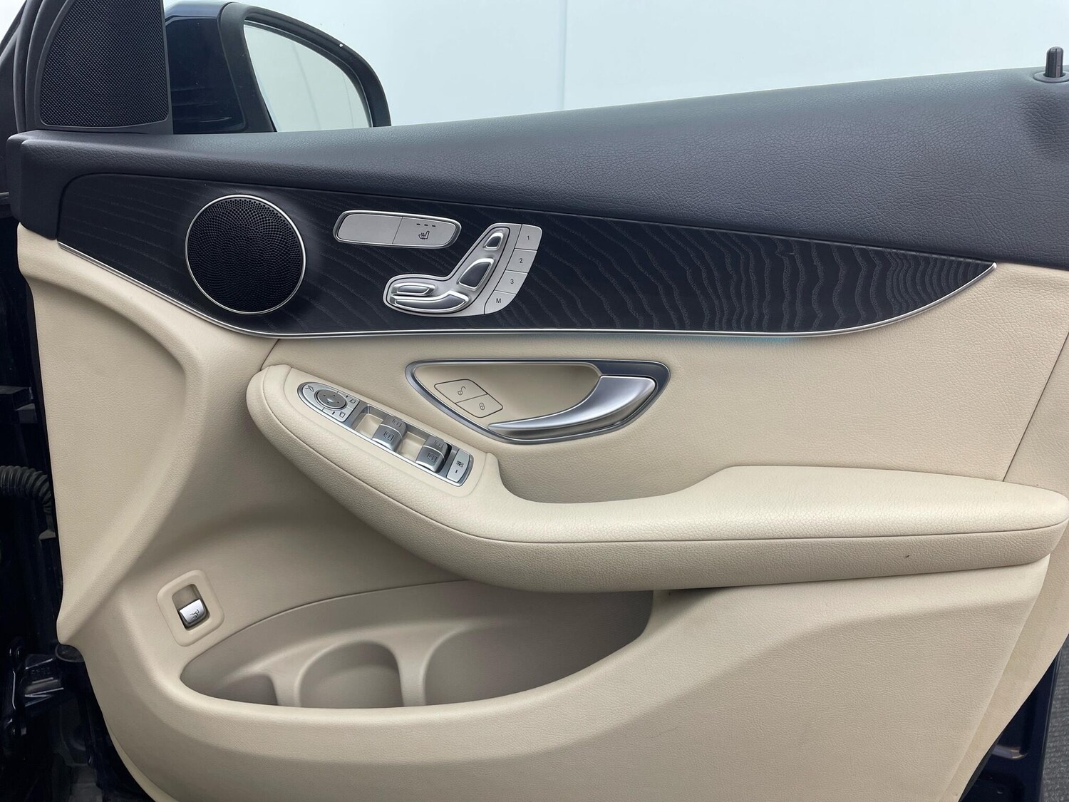 Used Mercedes-Benz GLC 2017 for sale - 76072318: Photo 21