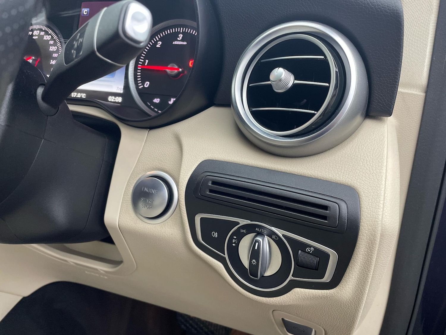 Used Mercedes-Benz GLC 2017 for sale - 76072318: Photo 22