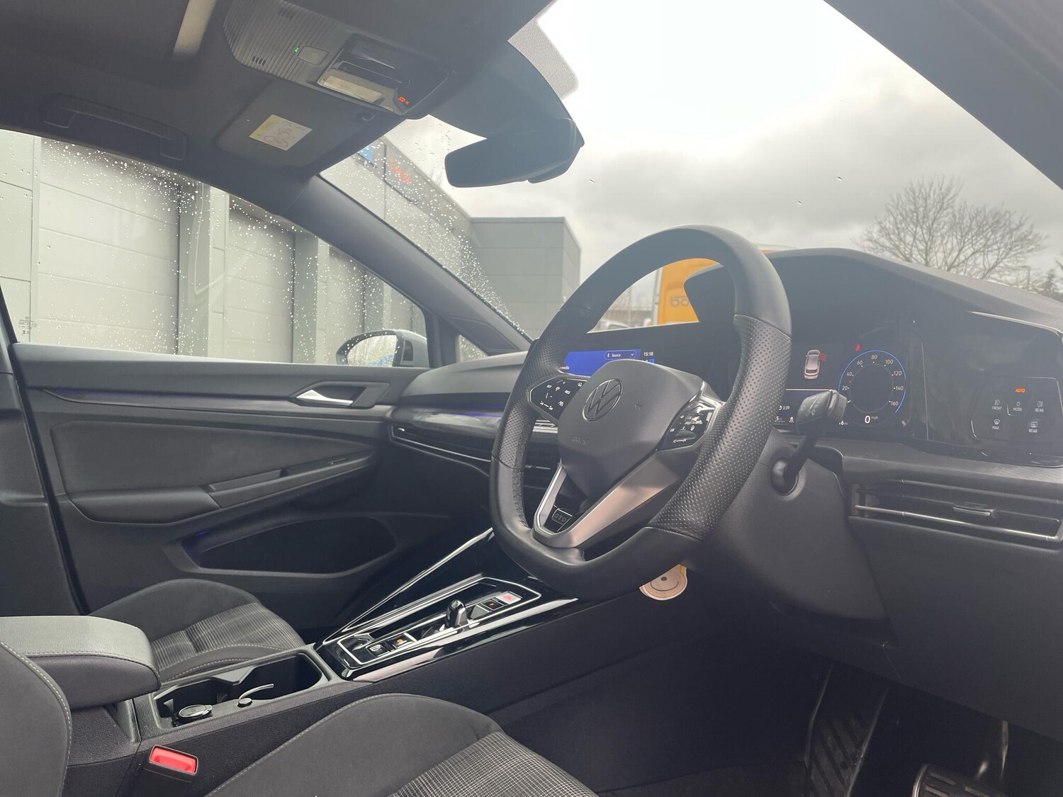 Used Volkswagen Golf 2024 for sale - 77585825: Photo 23