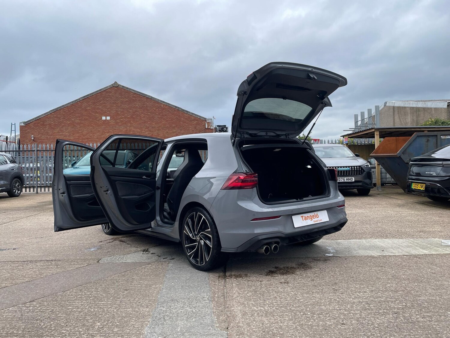 Used Volkswagen Golf 2024 for sale - 77585825: Photo 36