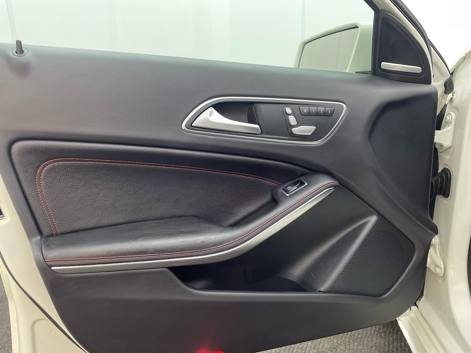 Used Mercedes-Benz A-Class 2016 for sale - 76765287: Photo 30