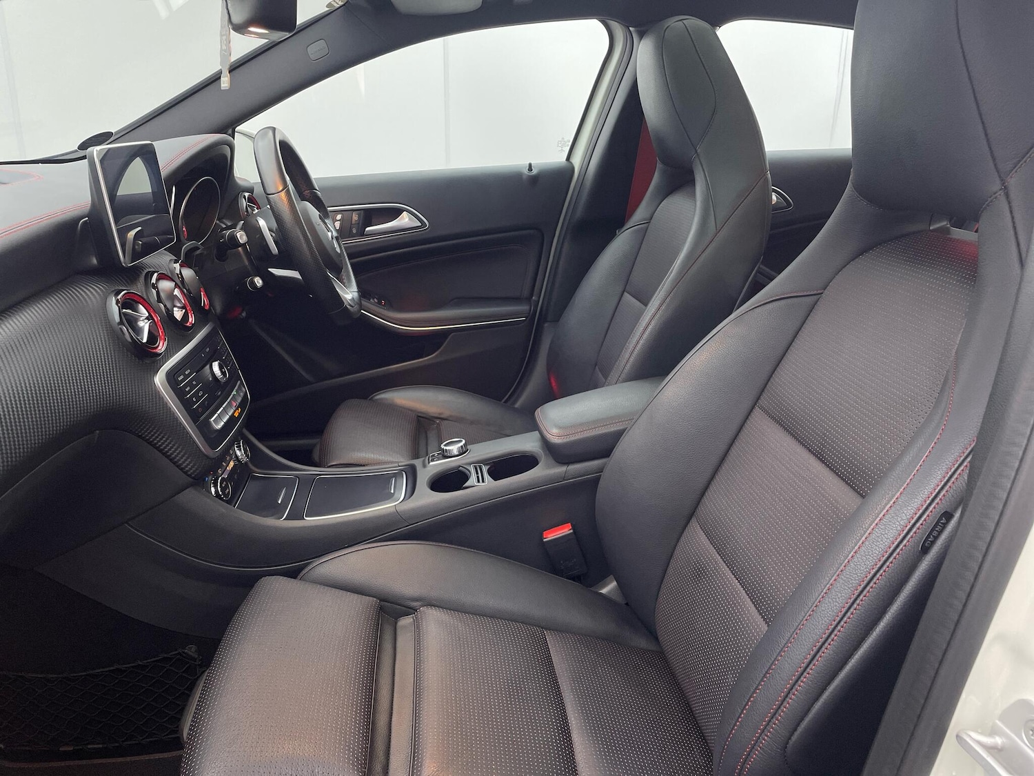 Used Mercedes-Benz A-Class 2016 for sale - 76765287: Photo 32