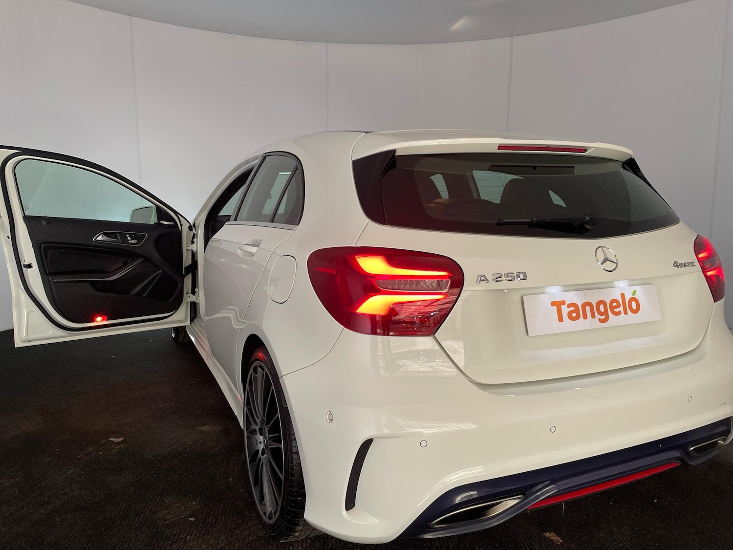 Used Mercedes-Benz A-Class 2016 for sale - 76765287: Photo 34