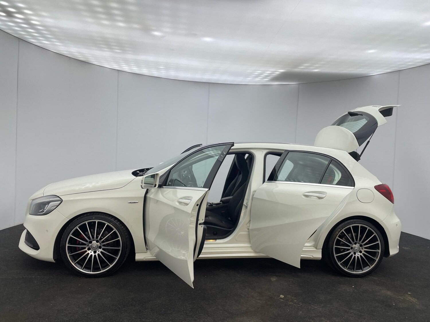 Used Mercedes-Benz A-Class 2016 for sale - 76765287: Photo 36