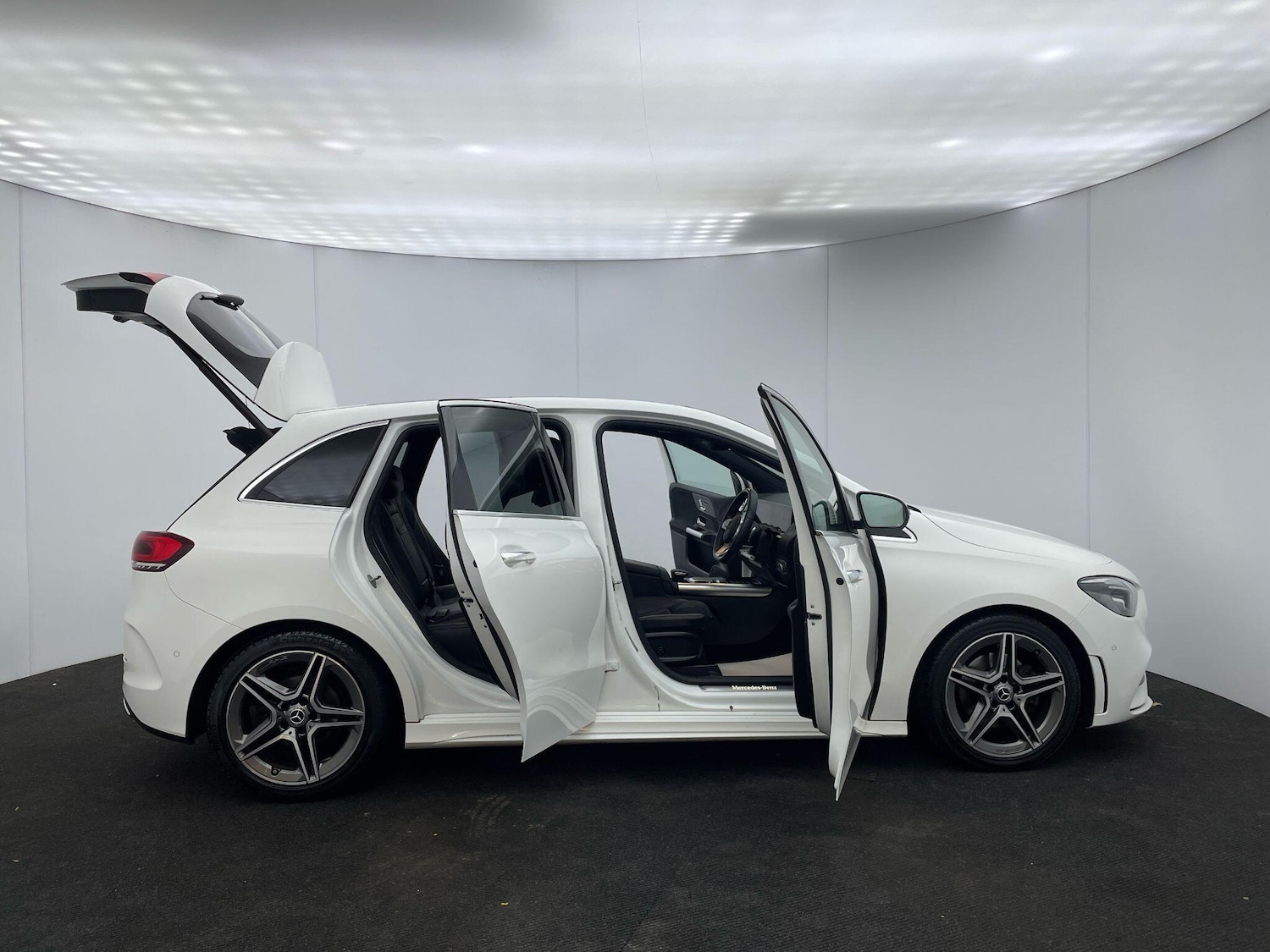 Used Mercedes-Benz B Class 2019 for sale - 77015913: Photo 11