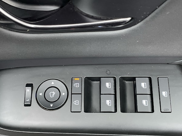 Used Hyundai KONA 2023 for sale - 74618870: Photo 16