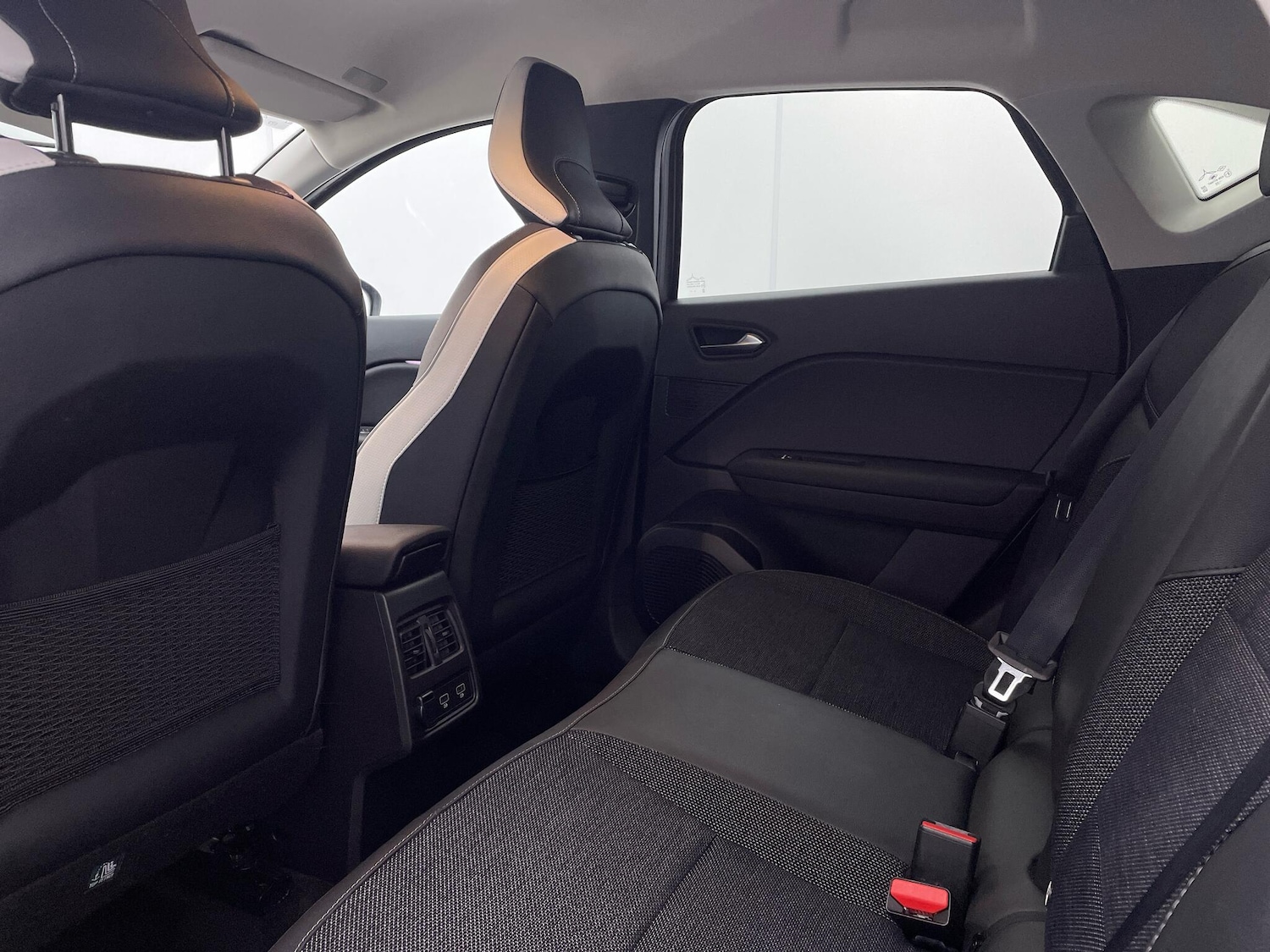 Used Renault Captur 2022 for sale - 76644633: Photo 10