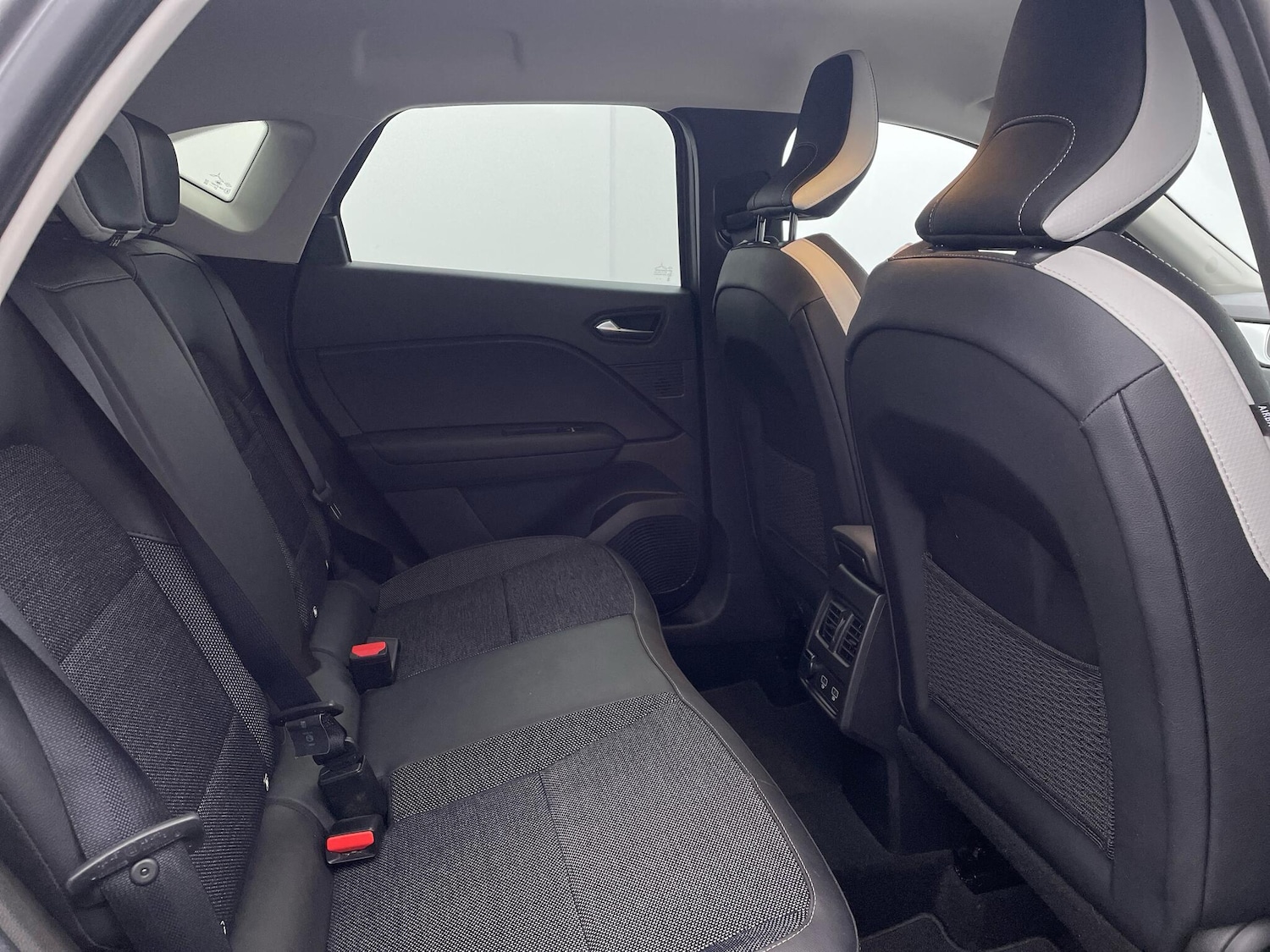 Used Renault Captur 2022 for sale - 76644633: Photo 14