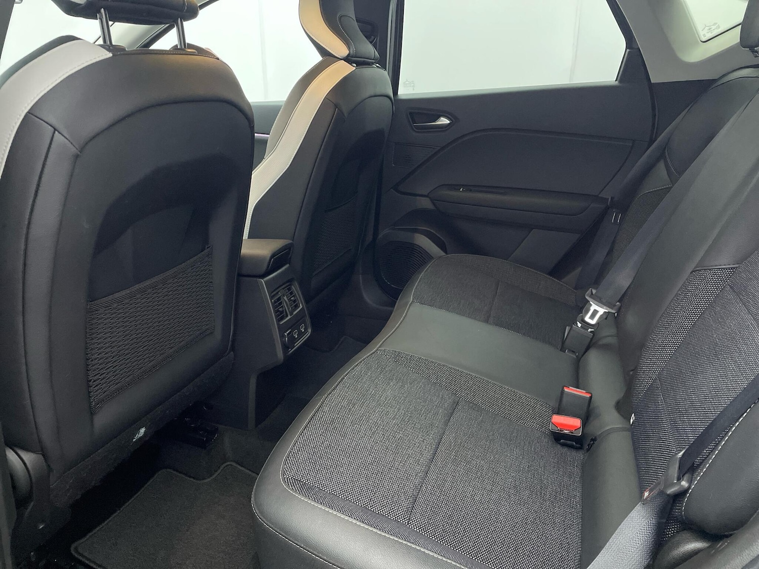 Used Renault Captur 2022 for sale - 76644633: Photo 17