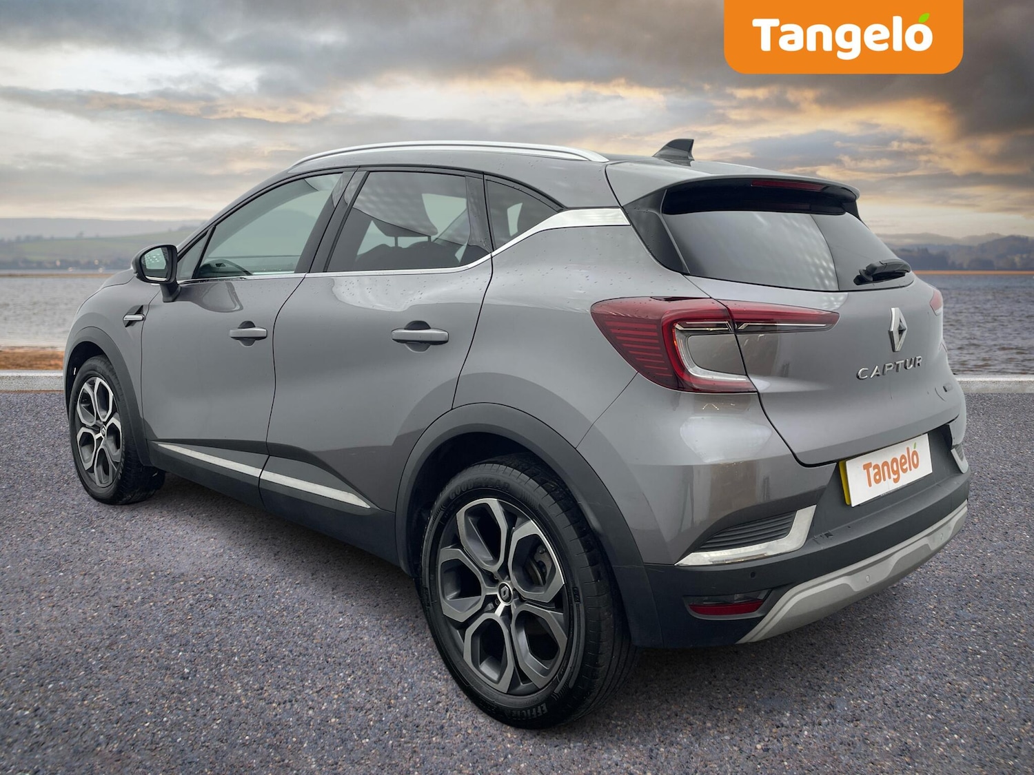 Used Renault Captur 2022 for sale - 76644633: Photo 2