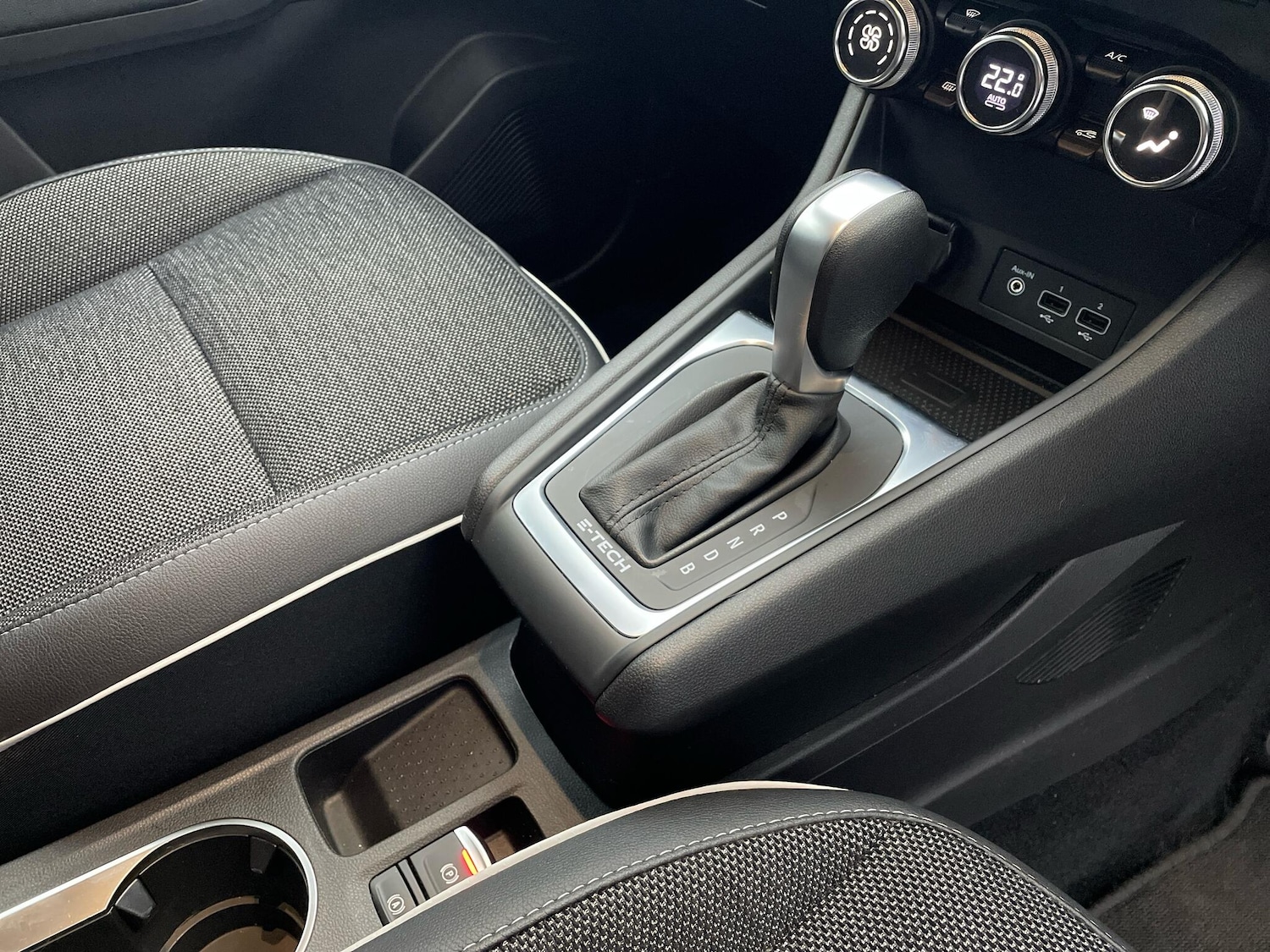 Used Renault Captur 2022 for sale - 76644633: Photo 8