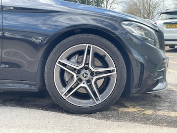 Used Mercedes-Benz C Class 2020 for sale - 77957360: Photo