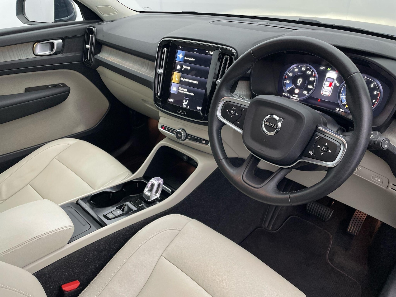 Used Volvo XC40 2021 for sale - 76499229: Photo 17