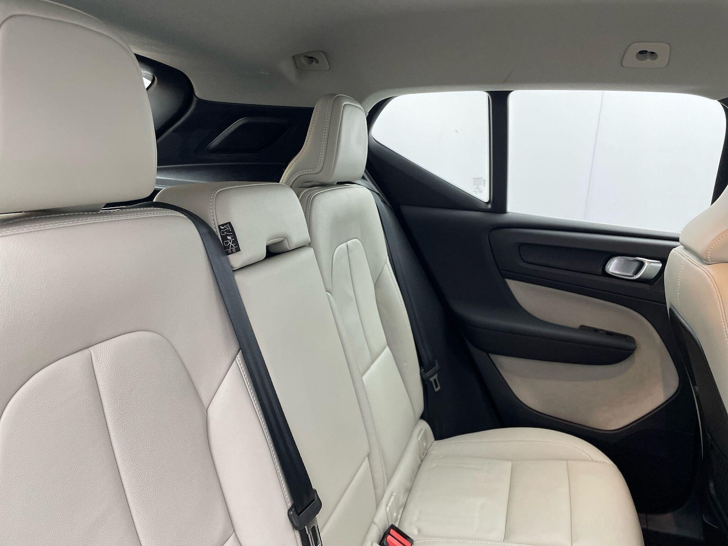 Used Volvo XC40 2021 for sale - 76499229: Photo 24