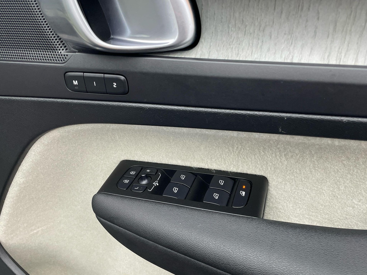 Used Volvo XC40 2021 for sale - 76499229: Photo 29