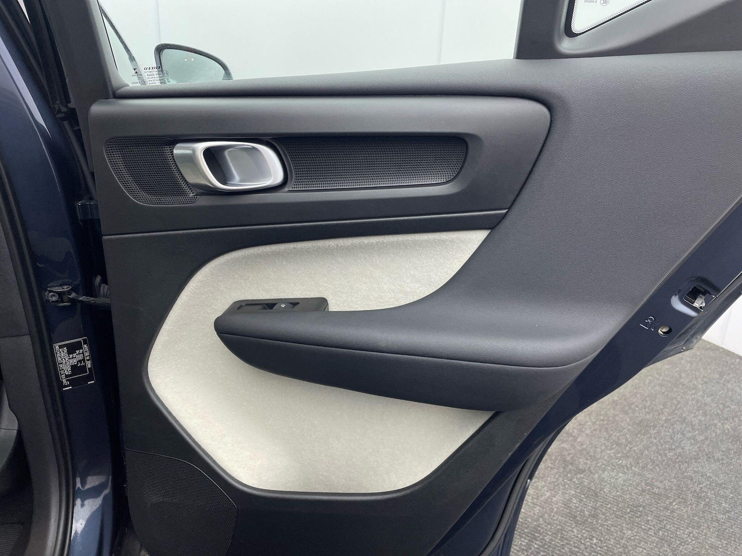 Used Volvo XC40 2021 for sale - 76499229: Photo 30