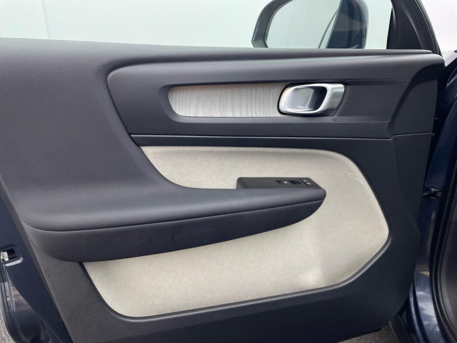 Used Volvo XC40 2021 for sale - 76499229: Photo 33