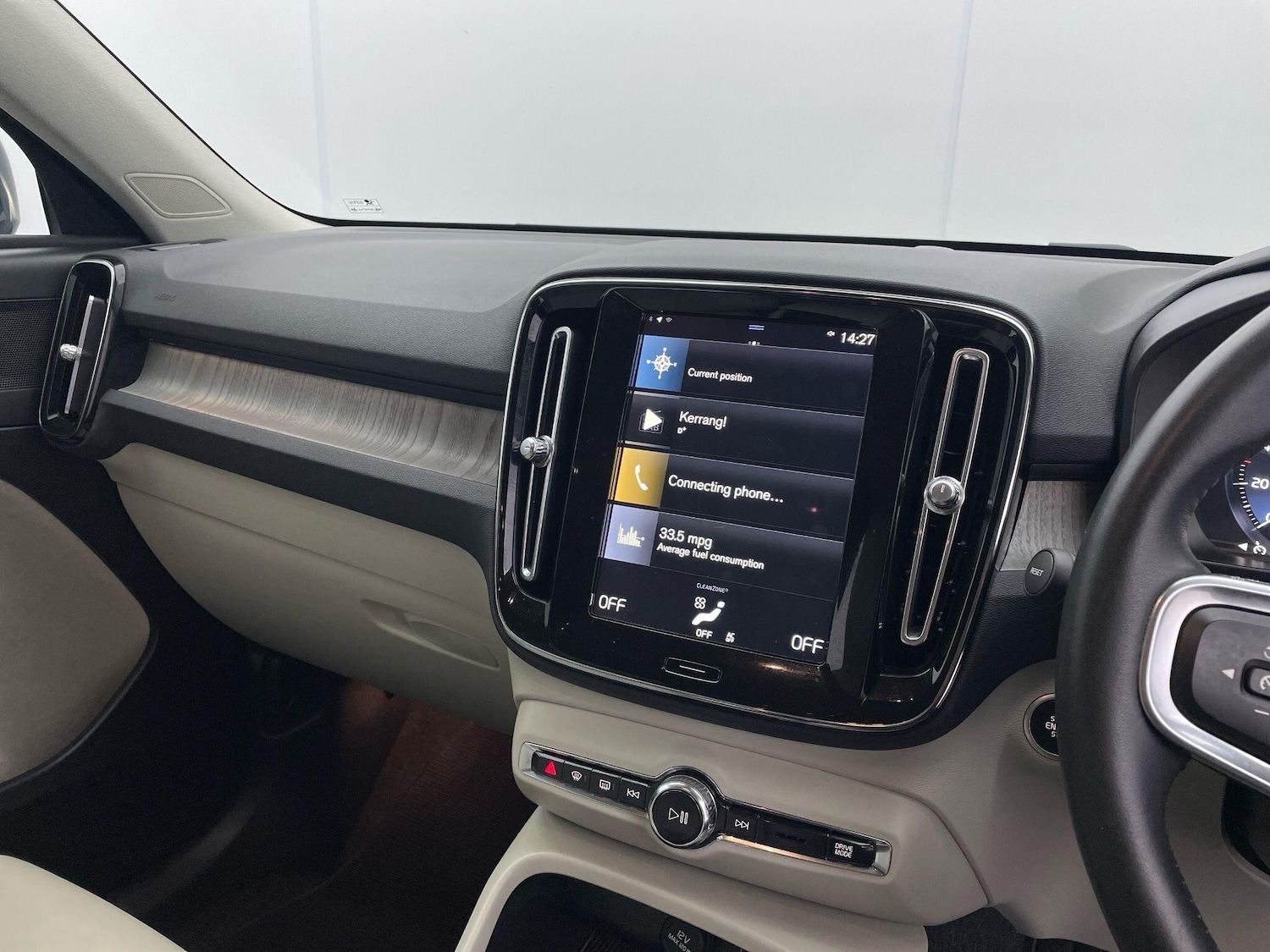 Used Volvo XC40 2021 for sale - 76499229: Photo 35