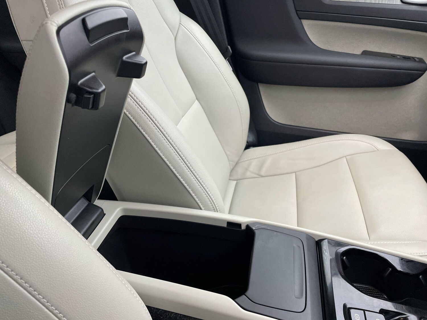 Used Volvo XC40 2021 for sale - 76499229: Photo 39