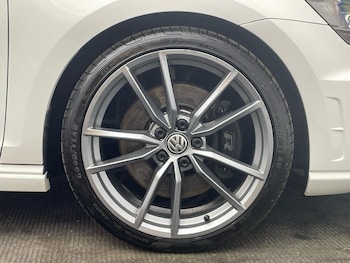 Used Volkswagen Golf 2016 for sale - 75279136: Photo