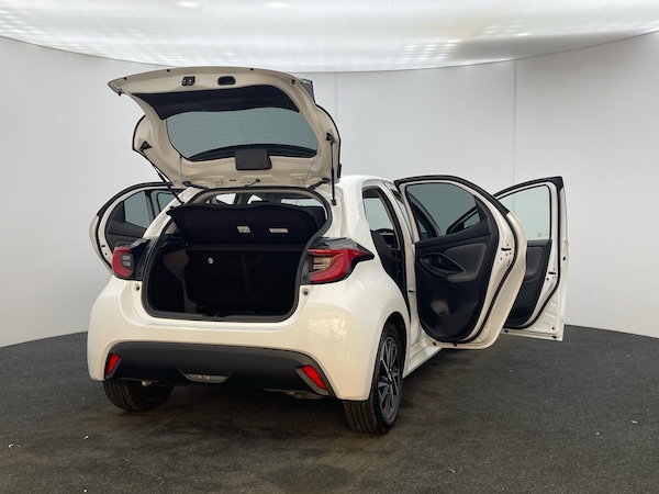 Used Toyota Yaris 2022 for sale - 75657886: Photo 33