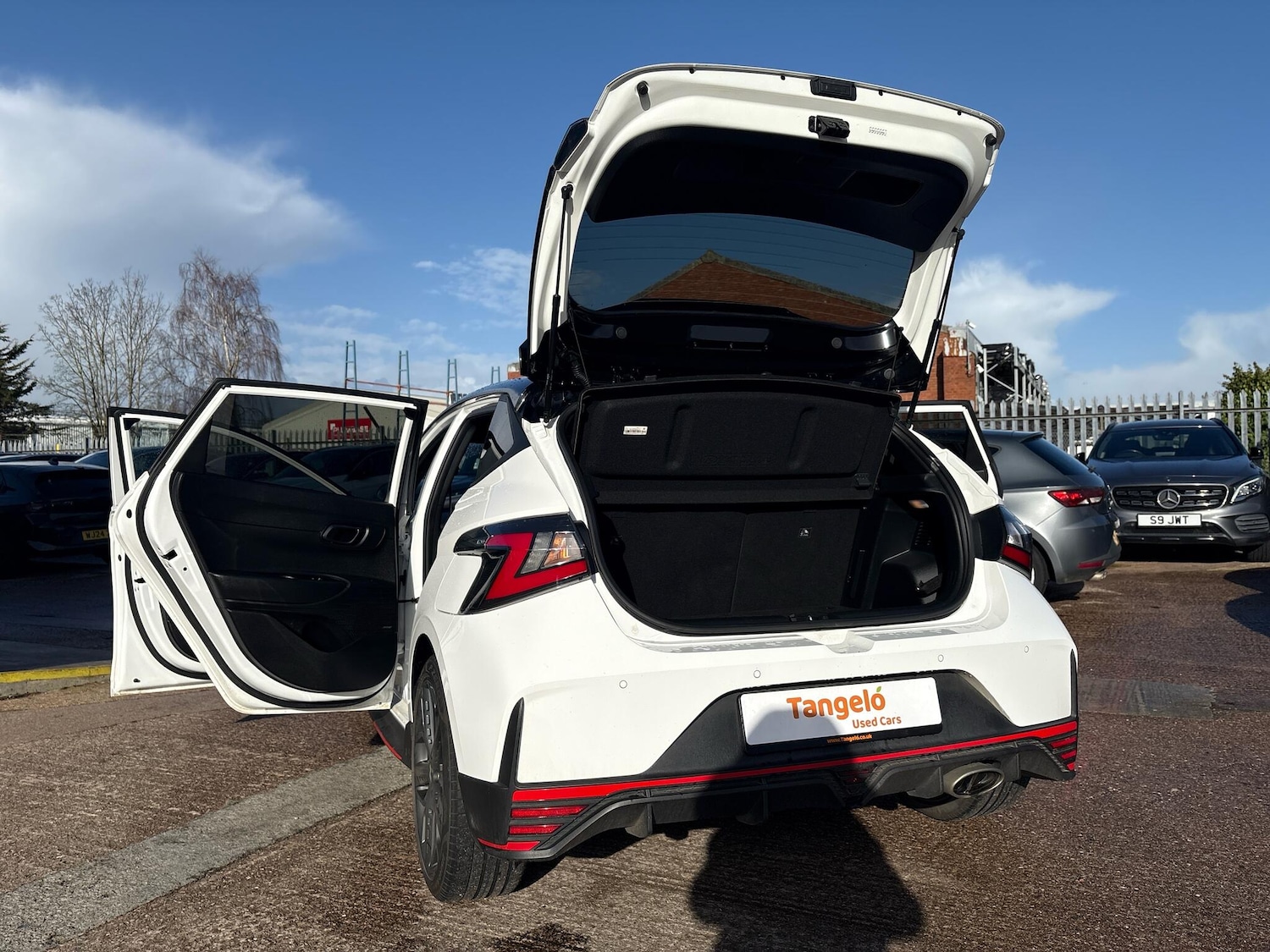 Used Hyundai i20 2023 for sale - 77468303: Photo 43