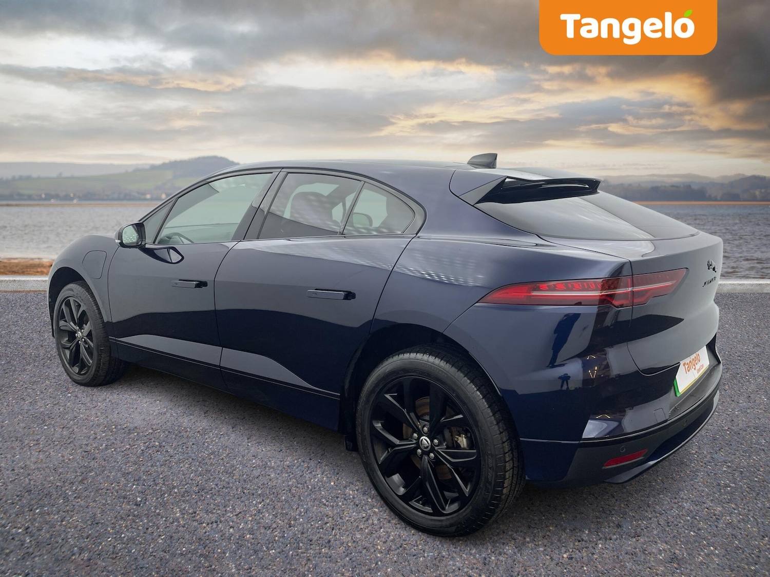 Used Jaguar I-Pace 2023 for sale - 76727413: Photo 2