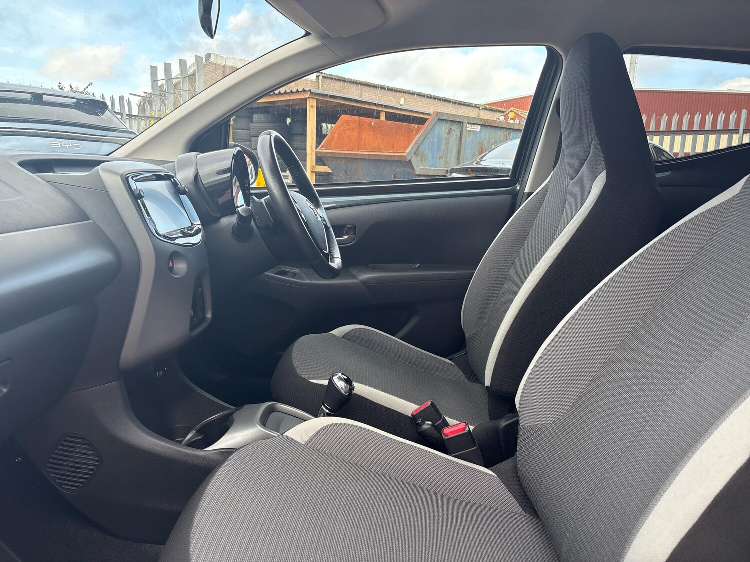 Used Toyota AYGO 2021 for sale - 77909432: Photo 17