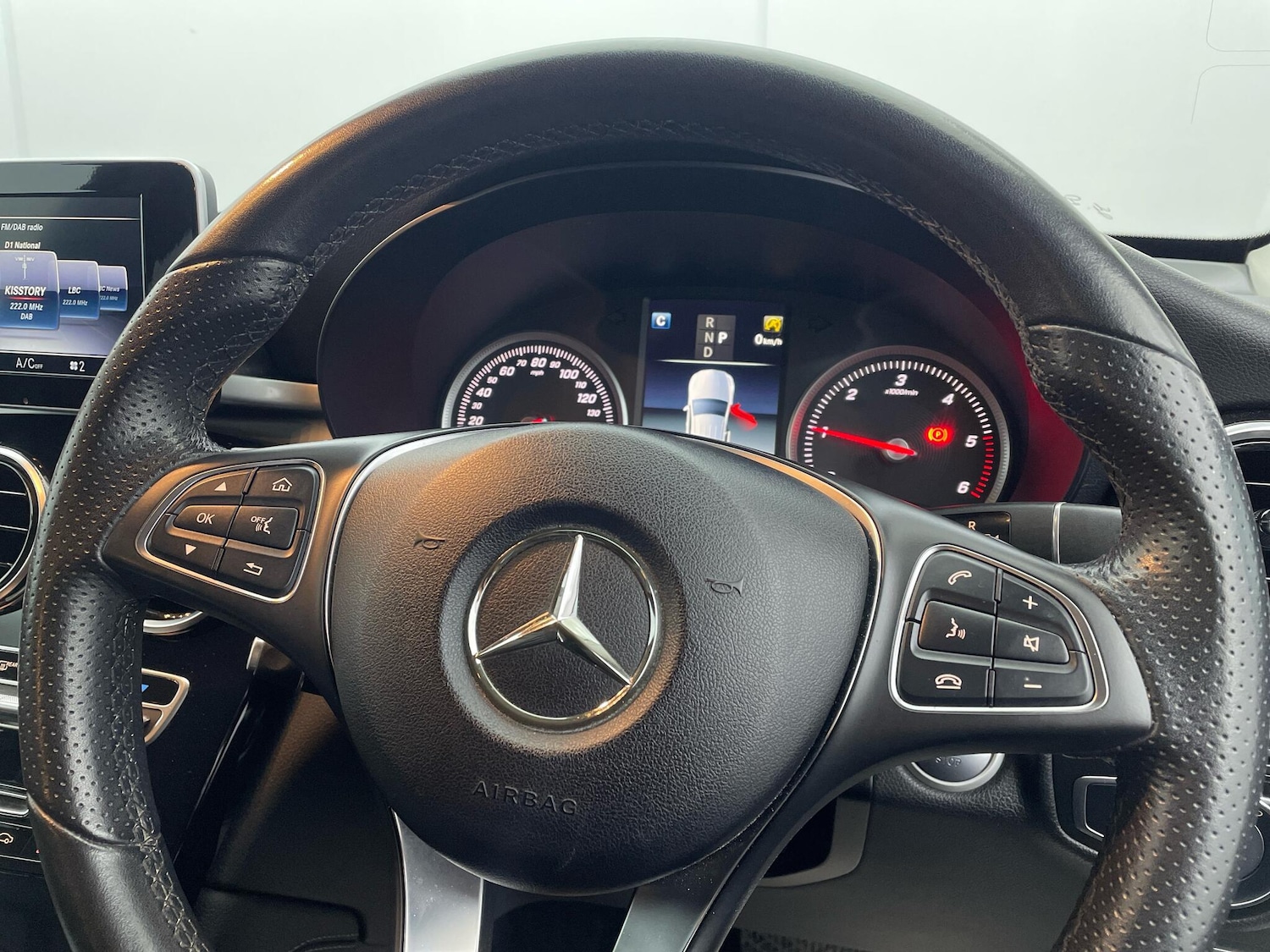 Used Mercedes-Benz GLC 2017 for sale - 76688880: Photo 22