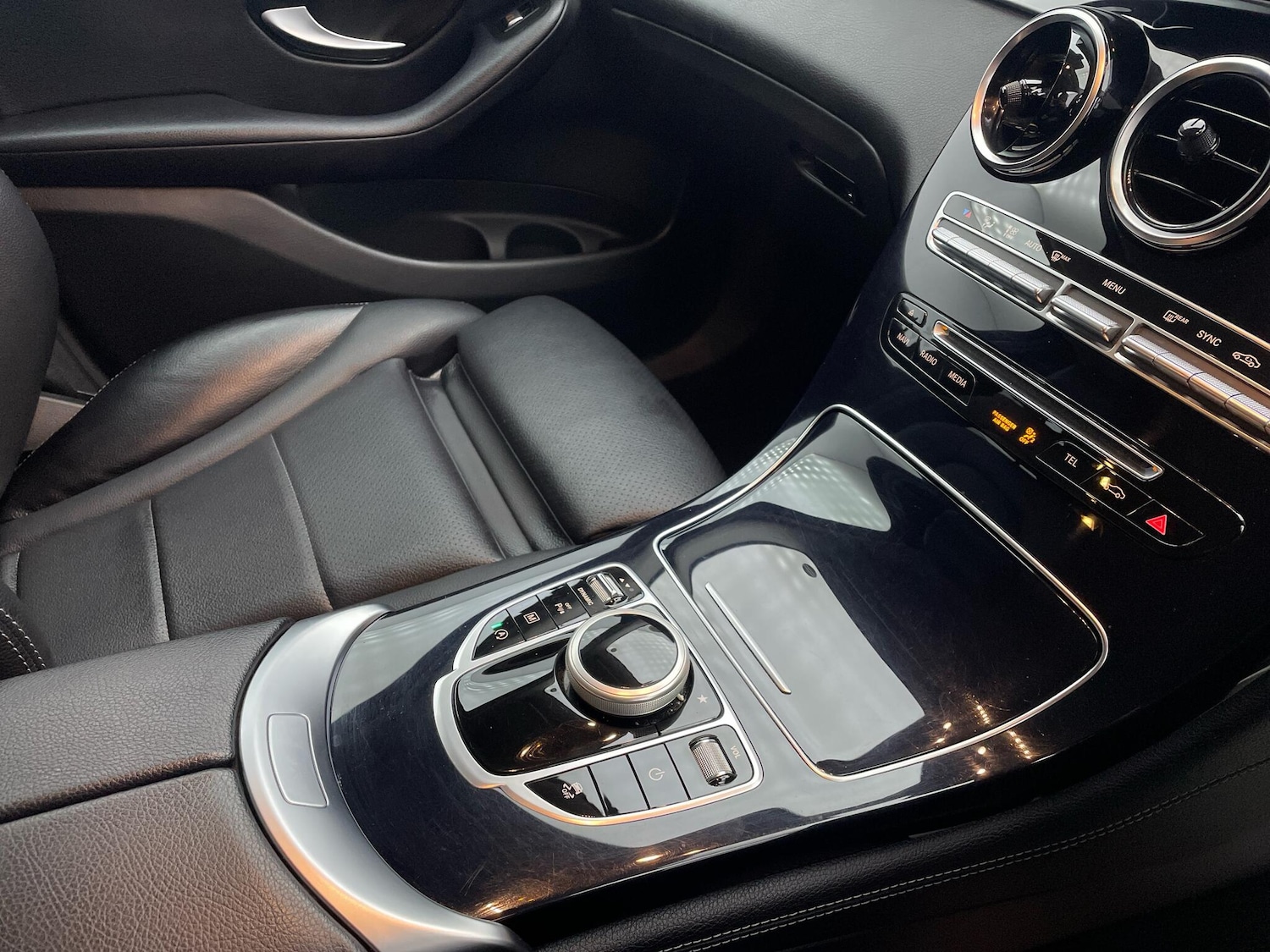 Used Mercedes-Benz GLC 2017 for sale - 76688880: Photo 23