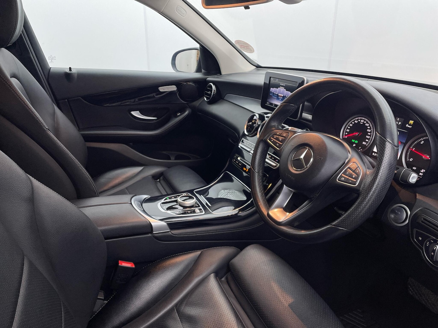 Used Mercedes-Benz GLC 2017 for sale - 76688880: Photo 27