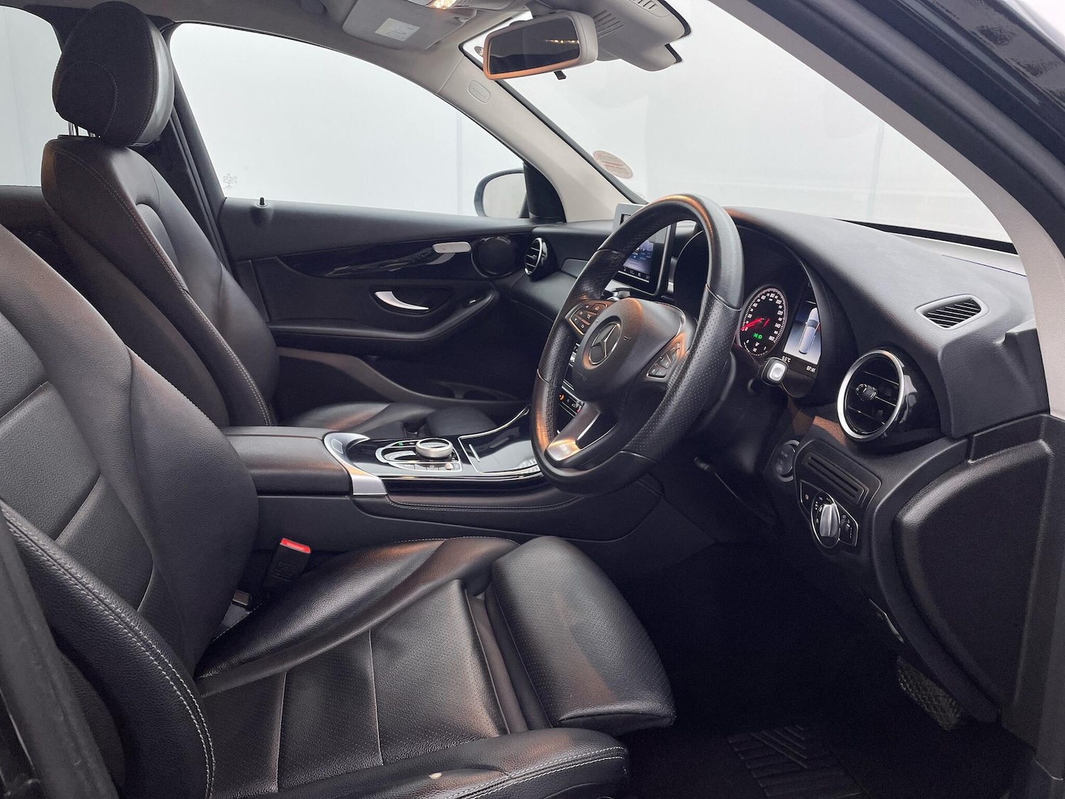 Used Mercedes-Benz GLC 2017 for sale - 76688880: Photo 29