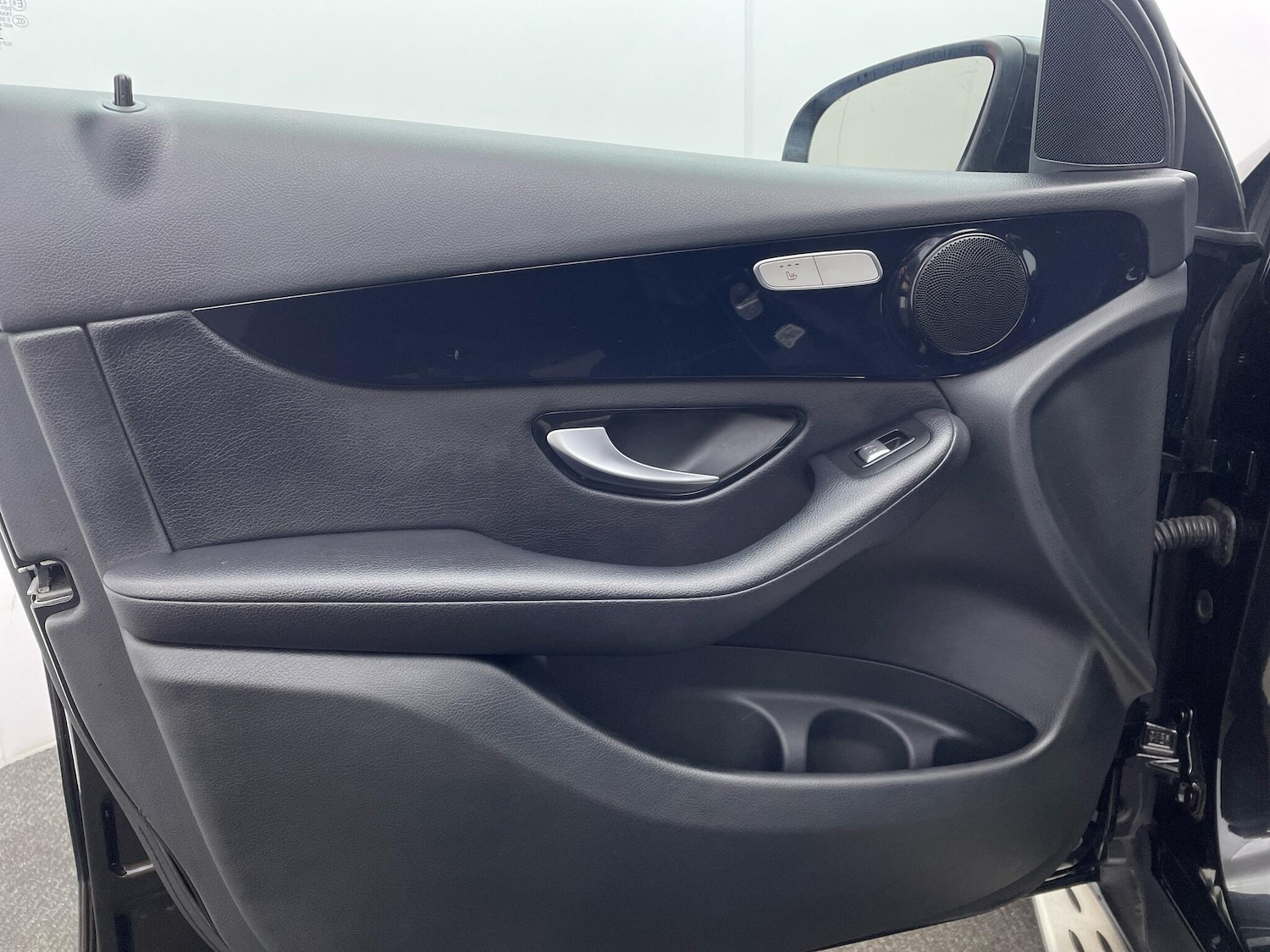 Used Mercedes-Benz GLC 2017 for sale - 76688880: Photo 30