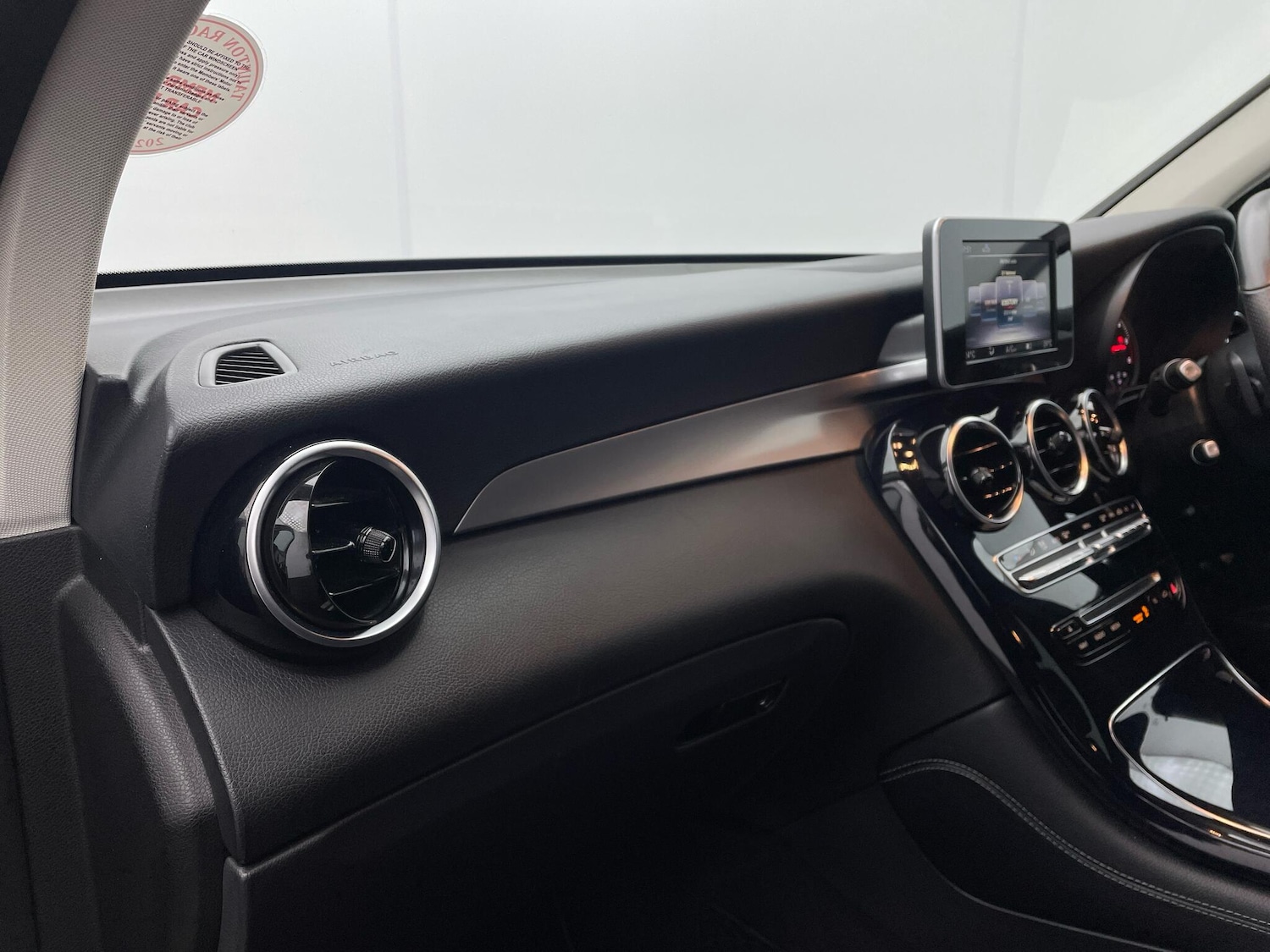 Used Mercedes-Benz GLC 2017 for sale - 76688880: Photo 31