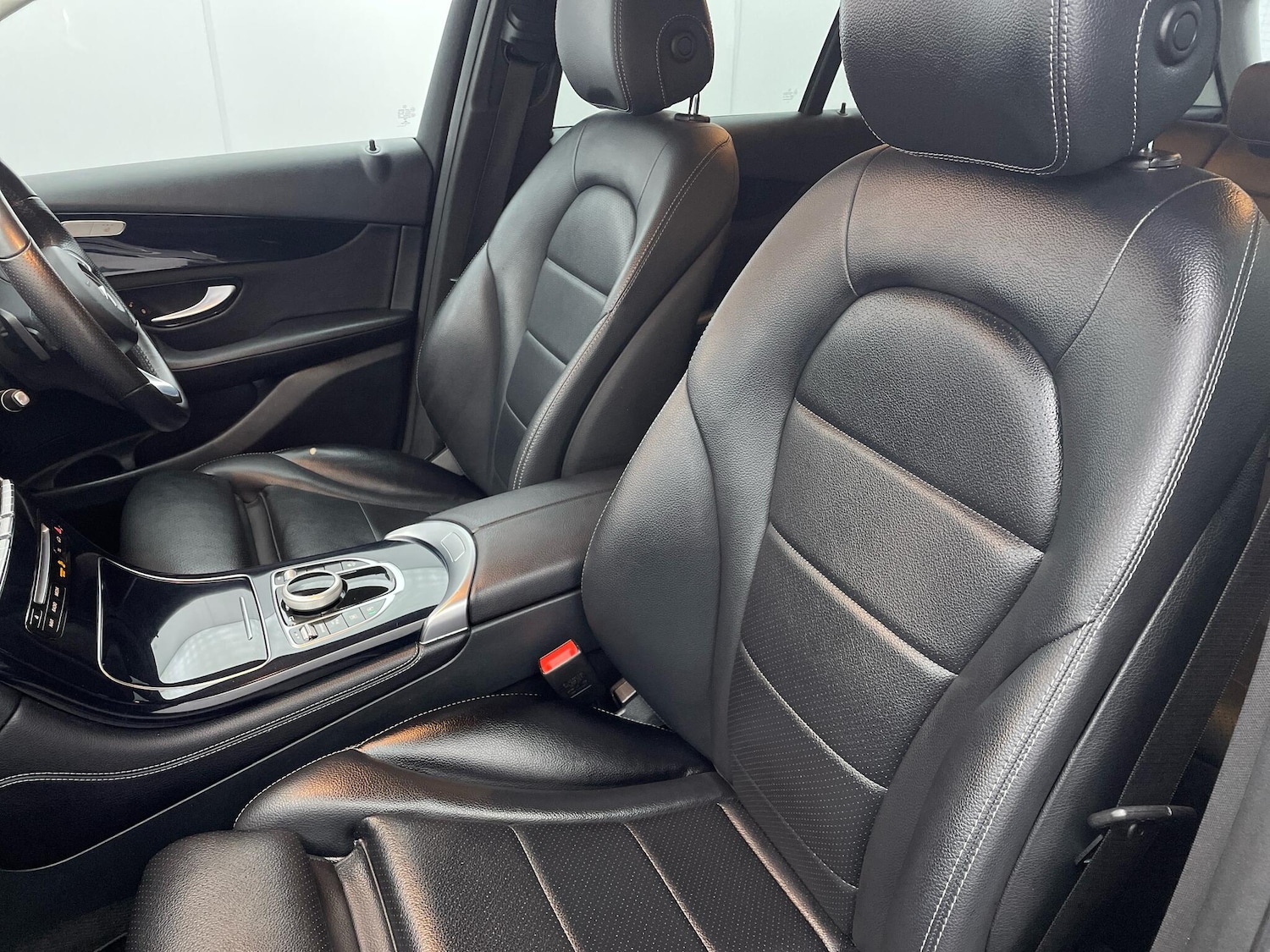 Used Mercedes-Benz GLC 2017 for sale - 76688880: Photo 34